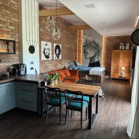 Design V Zahrade بيت للعطل
